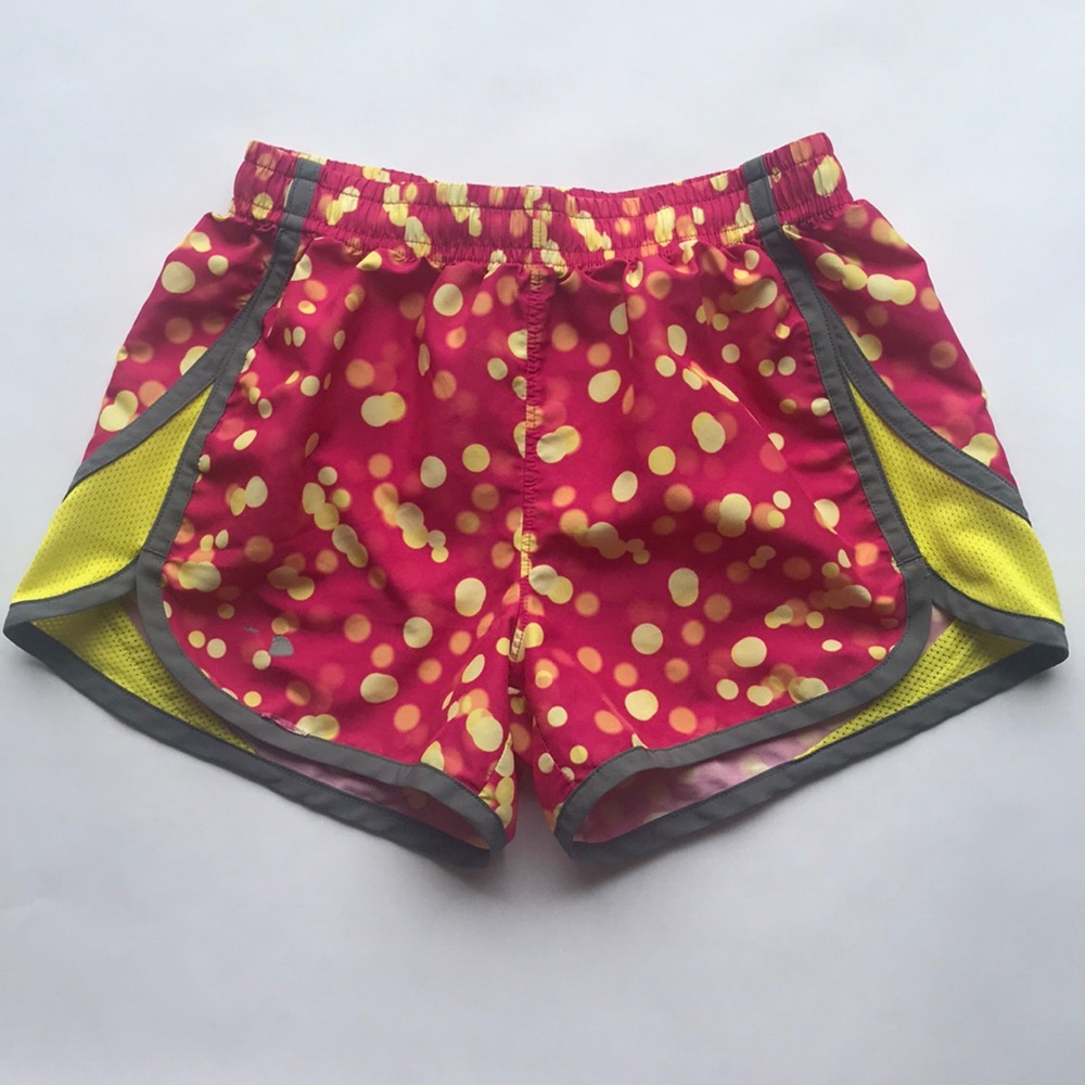 GUC Girls Under Armour short